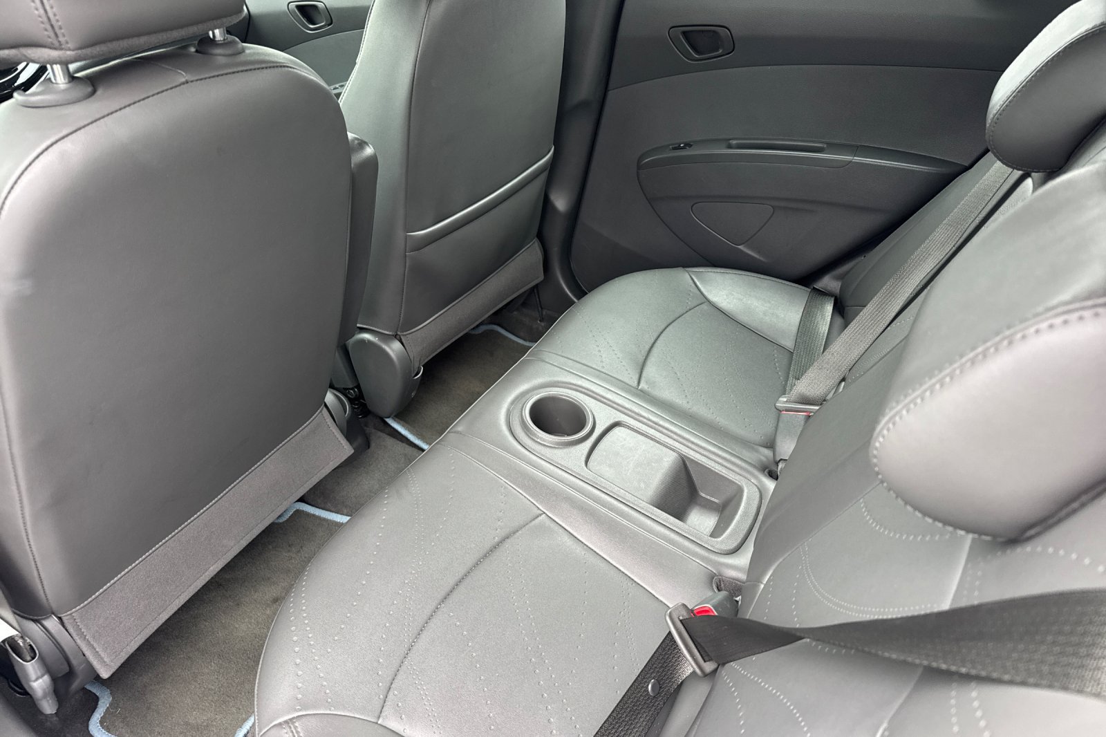 Used 2014 Chevrolet Spark LT FWD image 15