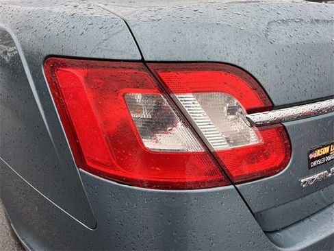 Used 2010 Ford Taurus SEL image 13