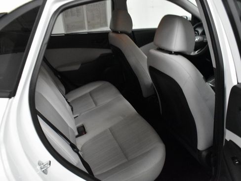 Used 2023 Hyundai Kona SEL image 17