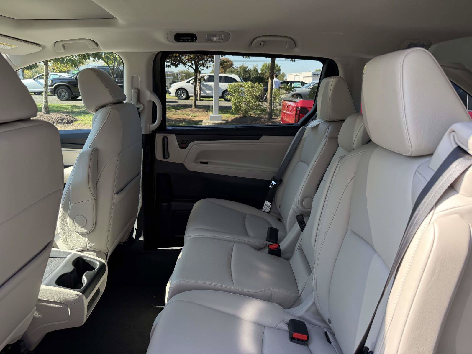New 2027 Honda Odyssey EX-L image 13