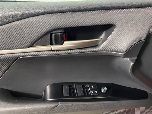 Used 2025 Toyota Camry SE FWD image 21