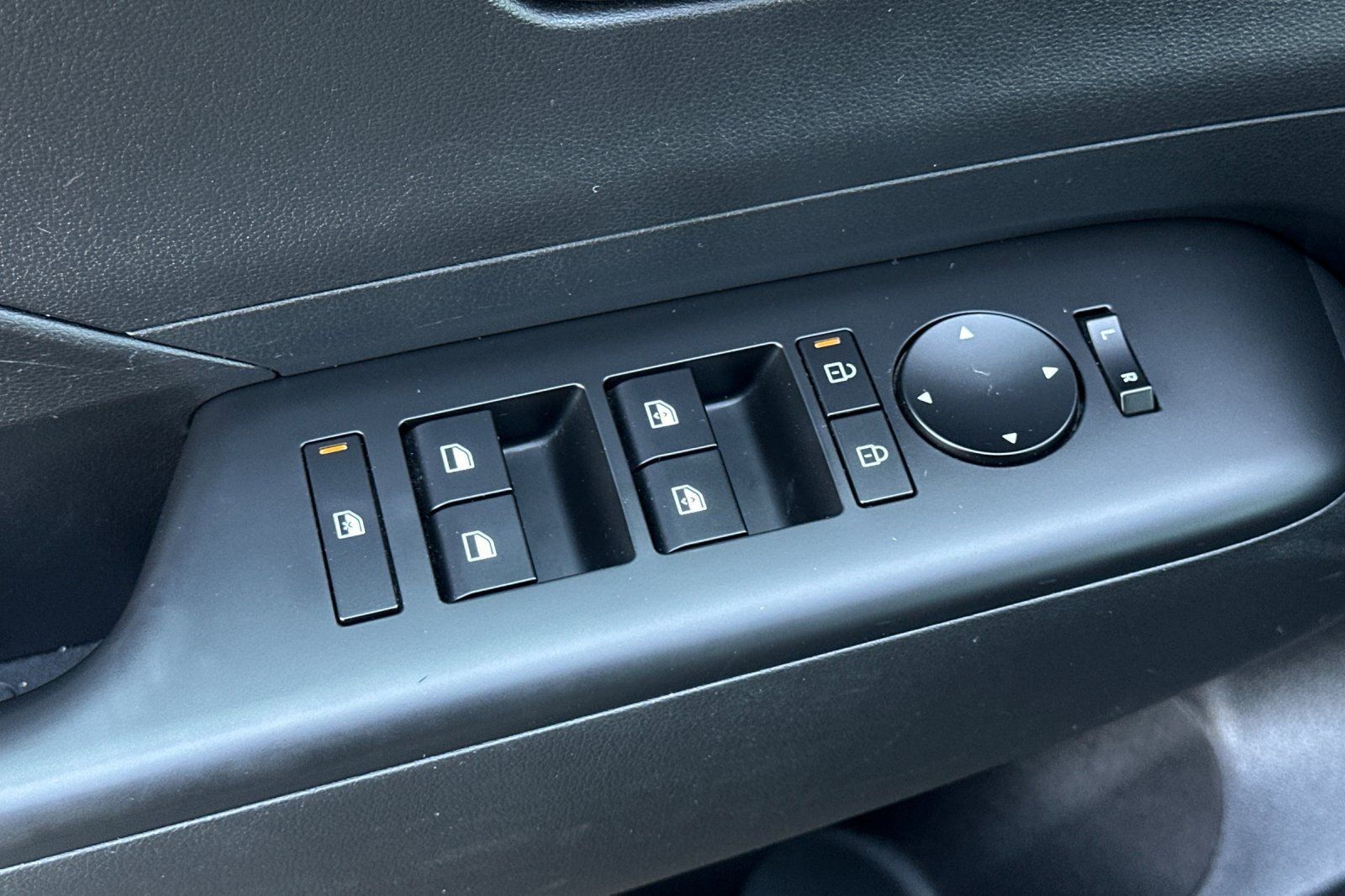 Used 2026 Hyundai Kona SEL Sport FWD image 12