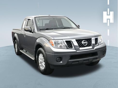 Used 2018 Nissan Frontier SV RWD image 1