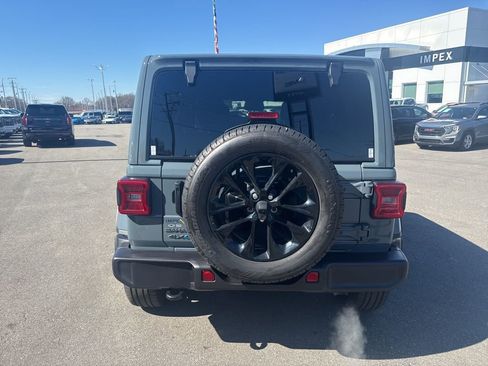 Used 2025 Jeep Wrangler Sahara 4xe image 4