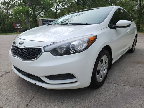 Used 2016 Kia Forte LX FWD image 3
