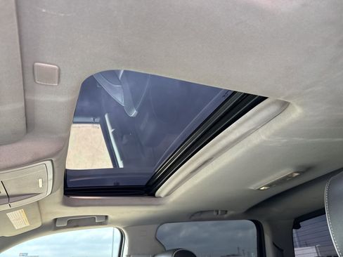 Used 2018 Chevrolet Silverado 3500 High Country w/ Duramax Plus Package image 17