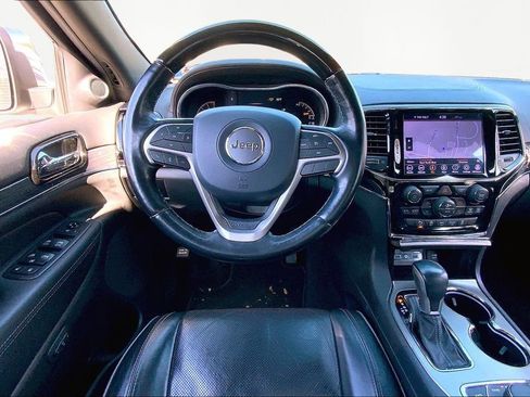 Used 2020 Jeep Grand Cherokee Overland image 8