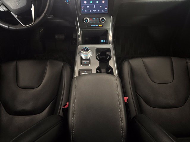 Used 2022 Ford Edge Titanium w/ Equipment Group 301A AWD/4WD image 40