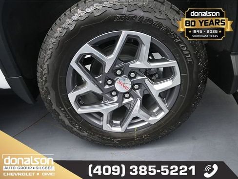 New 2026 GMC Sierra 1500 SLE image 13