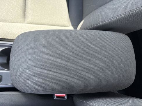 Used 2025 Toyota Corolla LE FWD image 15