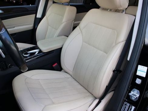 Used 2018 Mercedes-Benz GLS 450 4MATIC image 10
