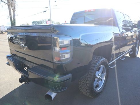 Used 2017 Chevrolet Silverado 2500 LTZ w/ Duramax Plus Package image 5