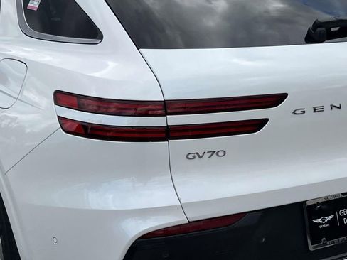 New 2026 Genesis GV70 2.5T Advanced image 8