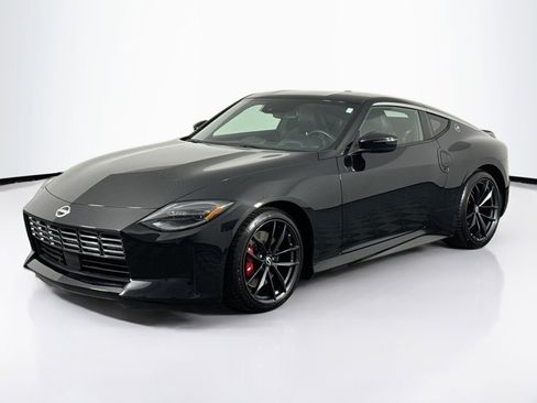 Used 2024 Nissan Z Performance w/ Floor Mat Package RWD image 6