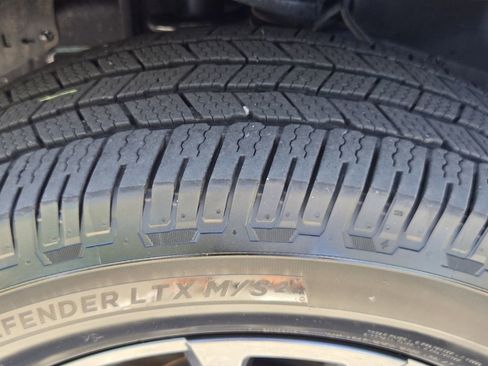 Used 2023 Toyota Tundra Platinum AWD/4WD image 9