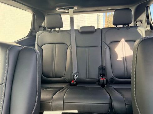 New 2026 Jeep Grand Wagoneer Limited image 17