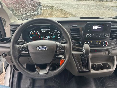 Used 2022 Ford Transit 250 Low Roof RWD image 18