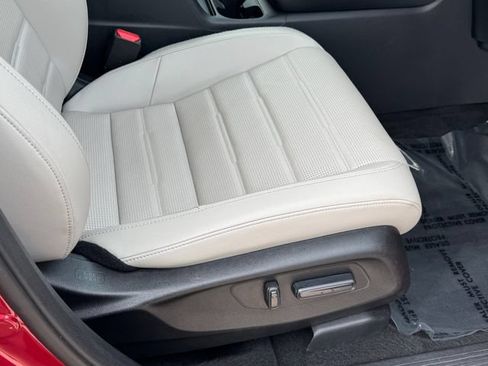 Used 2024 Honda CR-V EX-L image 11