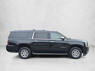 Used 2018 GMC Yukon XL SLT AWD/4WD video 4