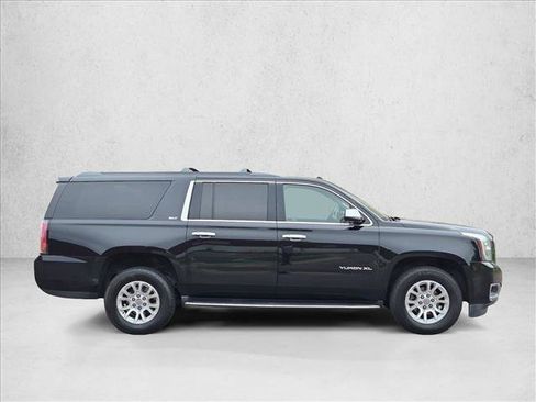 Used 2018 GMC Yukon XL SLT AWD/4WD image 4