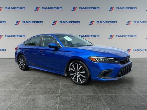Used 2023 Honda Civic EX image 7