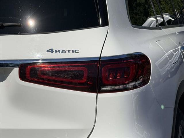 Used 2021 Mercedes-Benz GLS 450 4MATIC image 11