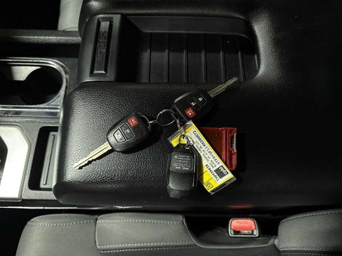 Used 2021 Toyota Tundra SR5 w/ SX Package RWD image 31