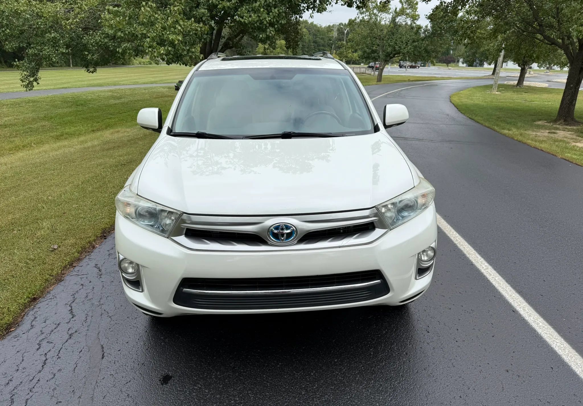 Used 2013 Toyota Highlander Limited AWD/4WD image 2