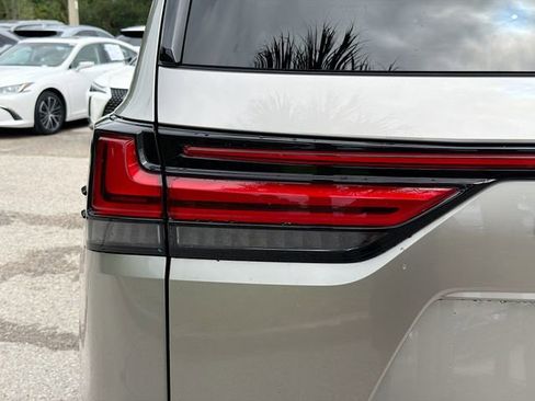Used 2023 Lexus LX 600 F Sport w/ Accessory Package (A2) AWD/4WD image 10