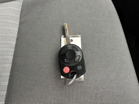 Used 2016 Ford Transit 350 XLT image 40