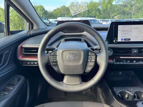 Used 2026 Toyota Prius Plug-In Hybrid FWD image 22