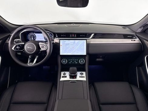 Certified 2025 Jaguar F-PACE R-Dynamic S image 9