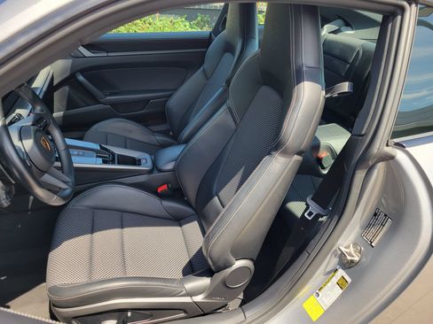 Certified 2022 Porsche 911 Carrera RWD image 5