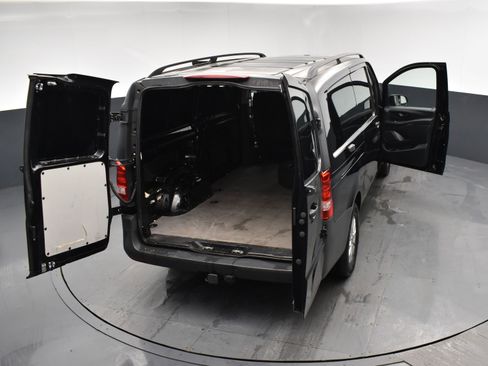 Used 2022 Mercedes-Benz Metris image 26