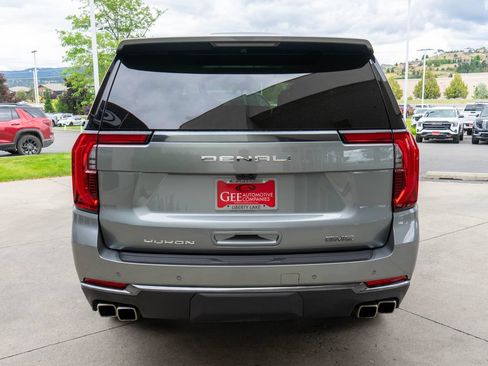 Used 2026 GMC Yukon Denali Ultimate w/ LPO, Floor Liner Package AWD/4WD image 6