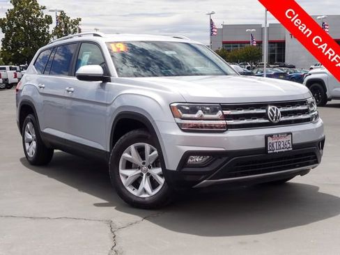 Used 2019 Volkswagen Atlas SE FWD image 2