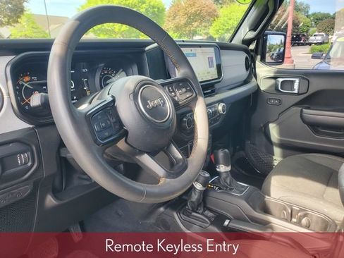 Used 2024 Jeep Wrangler Unlimited Sport AWD/4WD image 14