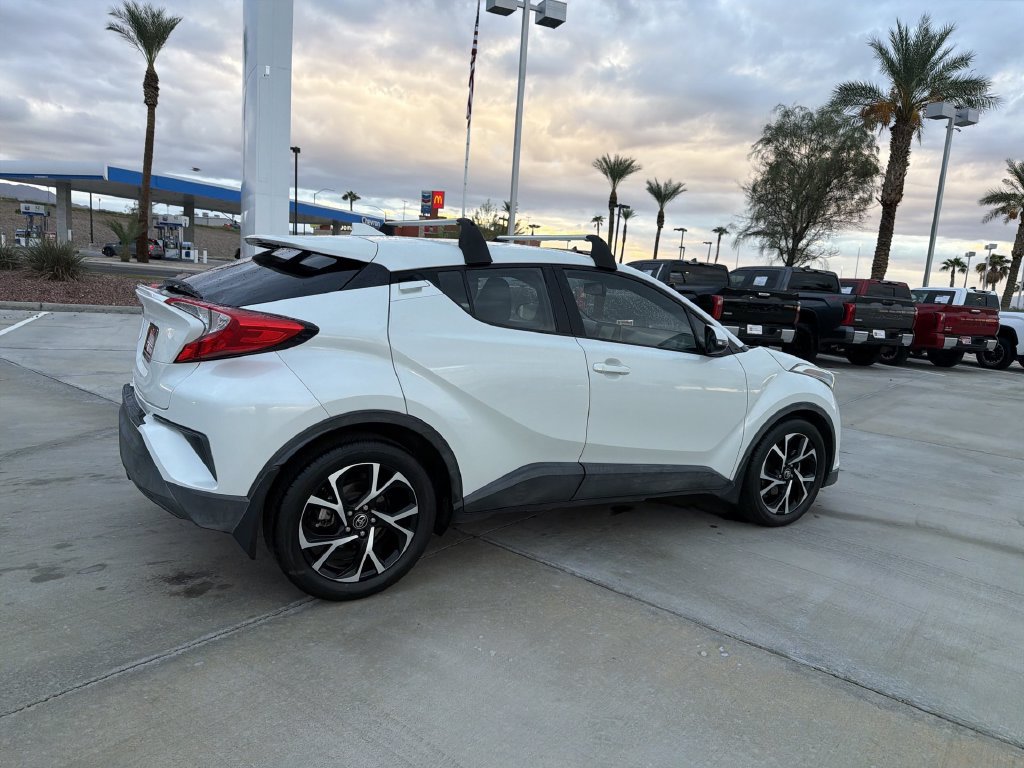 Used 2018 Toyota C-HR XLE FWD image 4