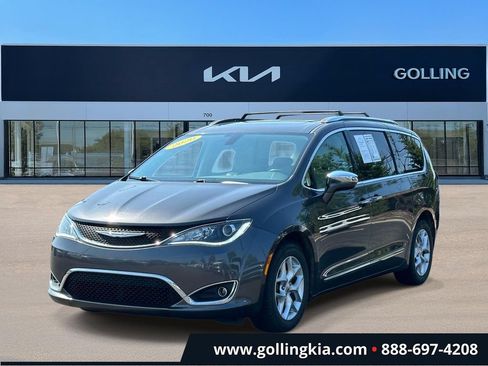Used 2020 Chrysler Pacifica Limited FWD image 5