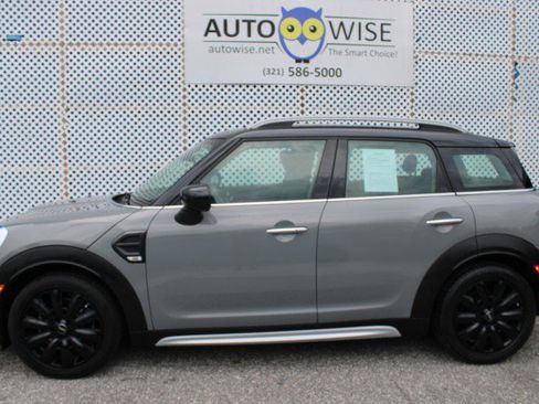 Used 2020 MINI Cooper Countryman w/ Storage Package FWD image 6