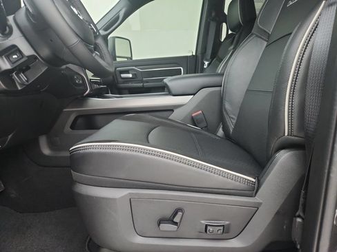New 2026 RAM 2500 Laramie w/ Night Edition AWD/4WD image 19