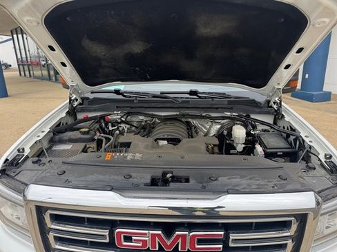 Used 2018 GMC Sierra 1500 SLE w/ Max Trailering Package AWD/4WD image 18