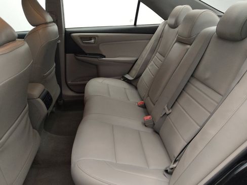 Used 2017 Toyota Camry XLE FWD image 18