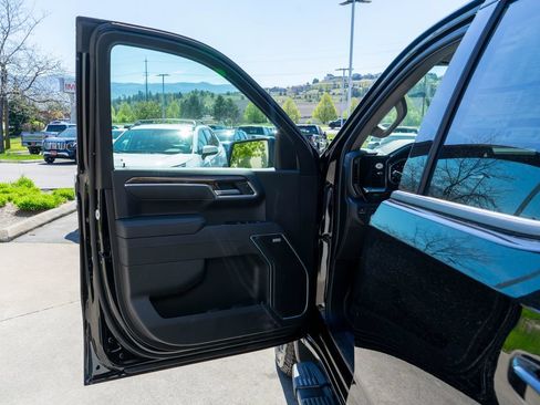 New 2026 GMC Sierra 1500 Elevation w/ Elevation Premium Package AWD/4WD image 15