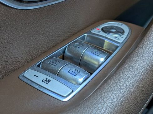 Used 2021 Mercedes-Benz E 450 4MATIC Sedan image 21