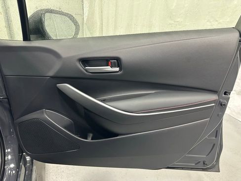 Used 2025 Toyota Corolla SE image 56