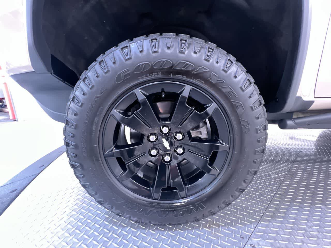 Used 2022 Chevrolet Colorado ZR2 w/ ZR2 Dusk Special Edition AWD/4WD image 10