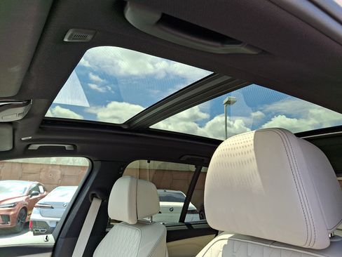 Used 2021 BMW X5 xDrive40i w/ Executive Package AWD/4WD image 15