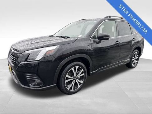 Used 2023 Subaru Forester Limited image 3