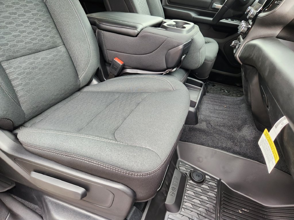 New 2026 RAM 1500 Tradesman AWD/4WD image 14